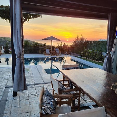 Stergiou Luxury Apartments With Shared Pool Anavyssos Exteriör bild